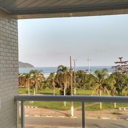 Indaia Apartamento De Frente Ao Mar Apartment Бертиога Екстериор снимка